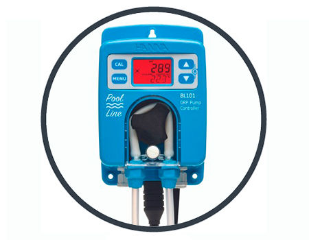 Der Salzchlorinator desinfiziert das Schwimmbadwasser automatisch und effektiv, ohne dass Chemikalien eingesetzt werden müssen.