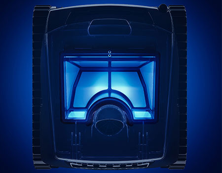 The transparent lid and backlit filter make it easy to see the waste collected by the filter.